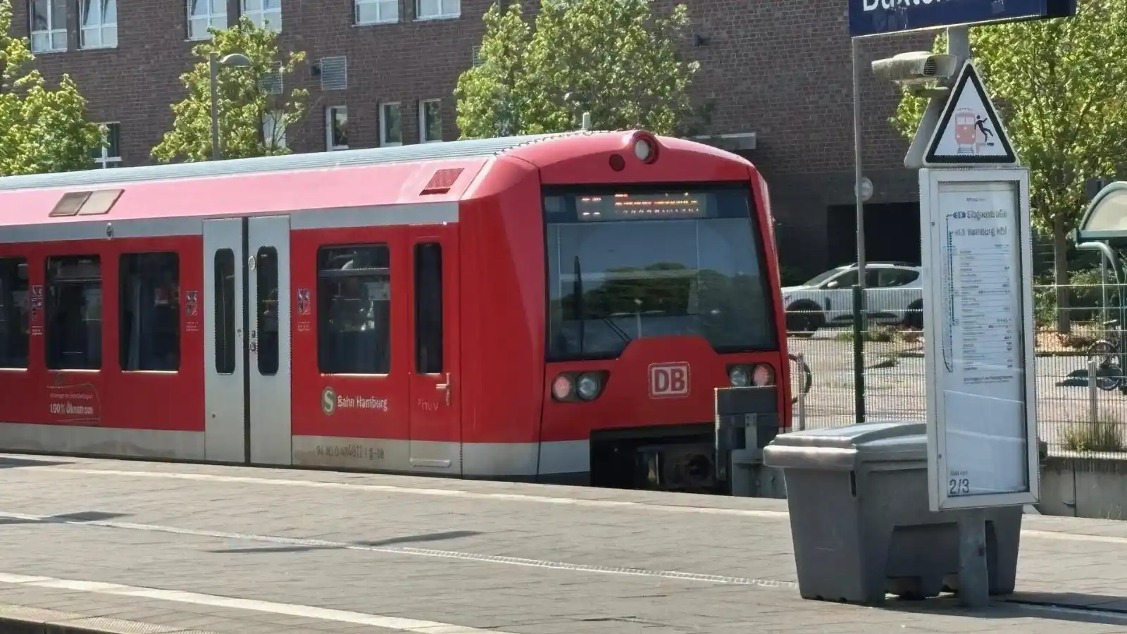 Image from TAGEBLATT: Erneutes S-Bahn-Chaos: Wieder Ausfälle bei der S5 https://clpsh.com/Z2...