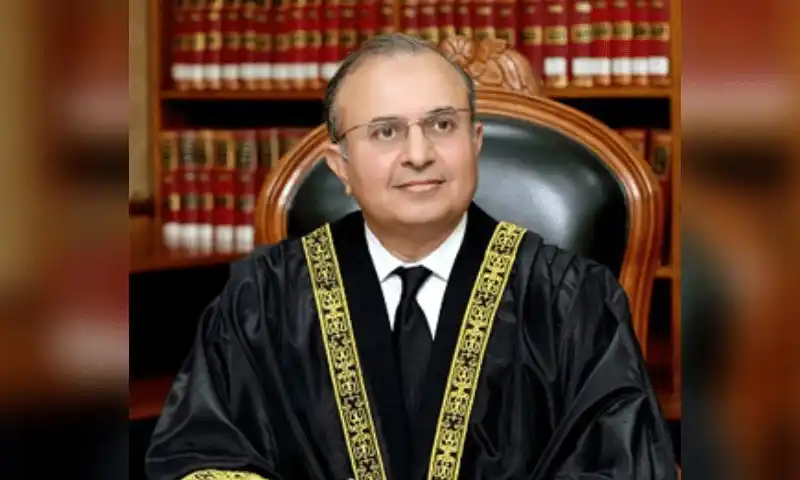 Image from 𝐏𝐓𝐈 𝐒𝐨𝐜𝐢𝐚𝐥 𝐌𝐞𝐝𝐢𝐚 ✅: 💙💫✍🏻۔ *ججز کی ذمہ داری ہے کہ آئینی اصولوں کی قیمت پر طاقتور کے سامن...