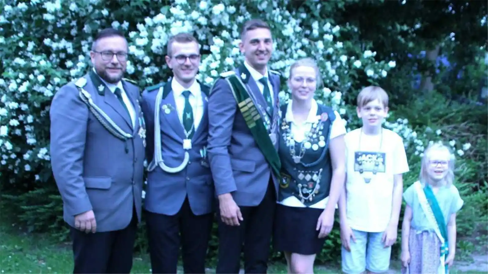 Image from TAGEBLATT: Gut Schuss 🎯 im Kreis Stade! Das sind die neuen Würdenträger:  ➡️ Zwe...