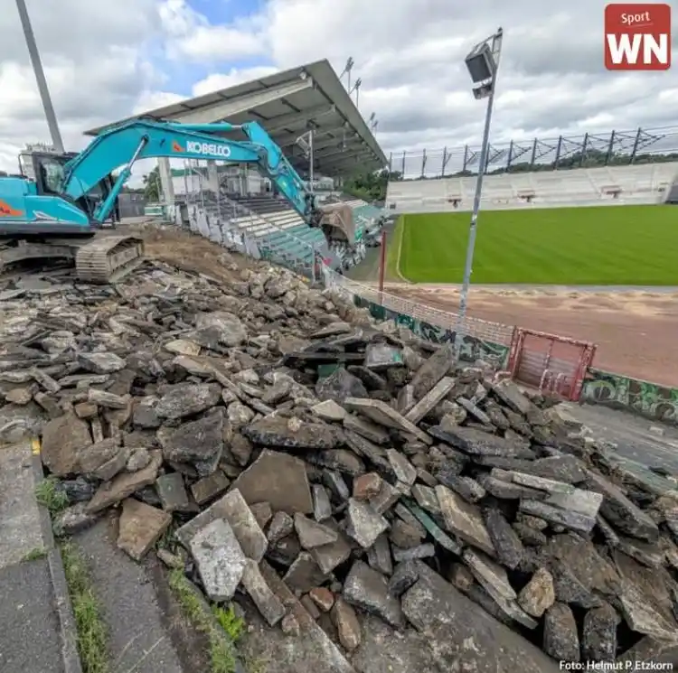 Image from WN | Preußen Münster: Historische Momente im Preußenstadion! Am Mittwoch begann der Abriss d...
