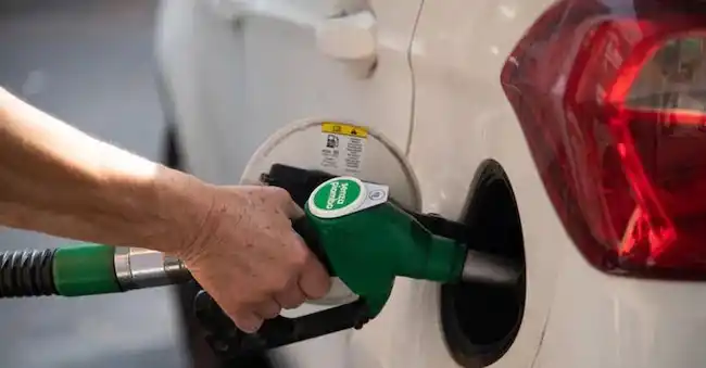 Image from Il Sole 24 Ore: ⛽ *Israele-Iran, con la guerra la benzina torna sopra quota 1,7 euro a...