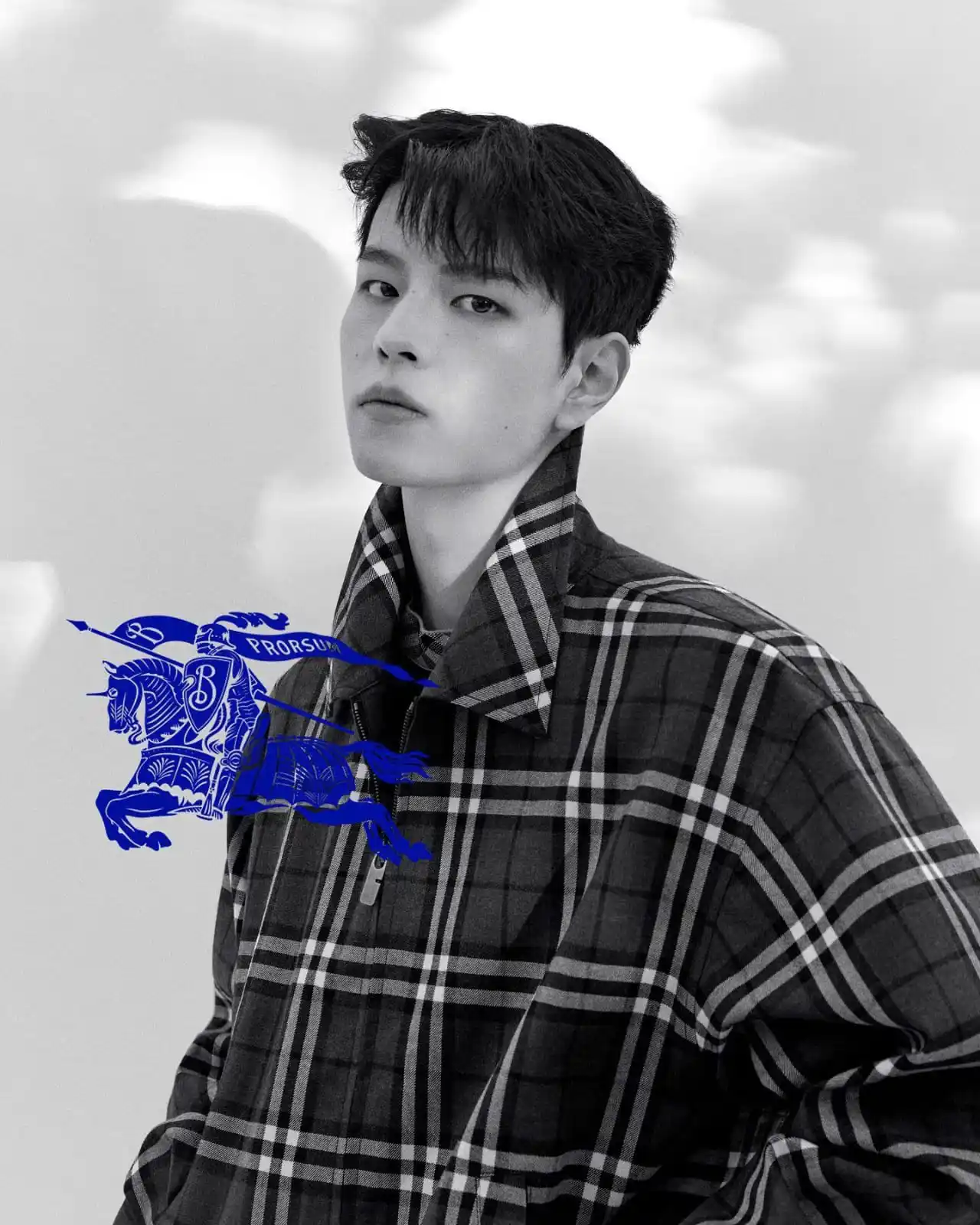 Image from STAY IN BUBBLE: SEUNGMIN foi anunciado como o novo embaixador da marca Burberry!...
