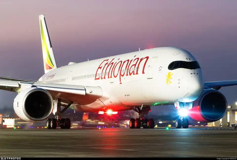 Image from La Voix Des Entreprises: 🌍 *TRANSPORT AÉRIEN : Les compagnies africaines franchissent la barre...