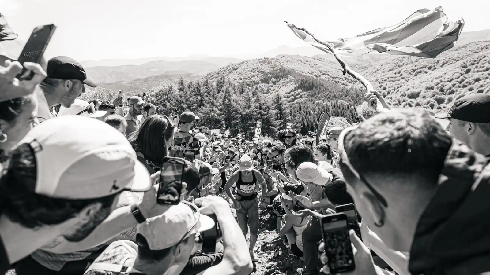Image from Revista Trail Run: 📷 *Zegama-Aizkorri 2025 en imágenes* 🥹  Revive la emoción de la mejo...