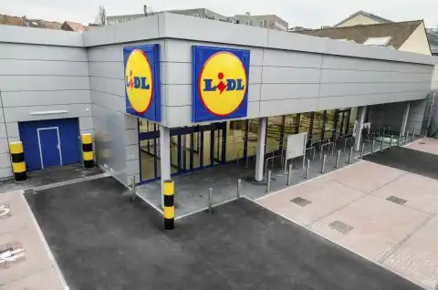 Image from Gondola Retail News 🇧🇪 FR: 1️⃣ *Les syndicats de Lidl ne sont pas satisfaits de la proposition de...