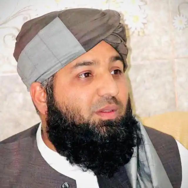 Image from JUI Media Pakistan: چیرمین ویلیج کونسل مولانا عبدالصمد صیب حقانی دہ سہ تعارف محتاجہ ندے۔صو...