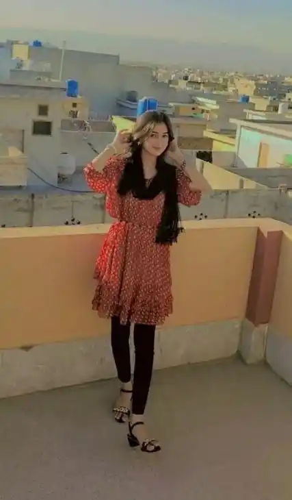 Pakistani Girls post