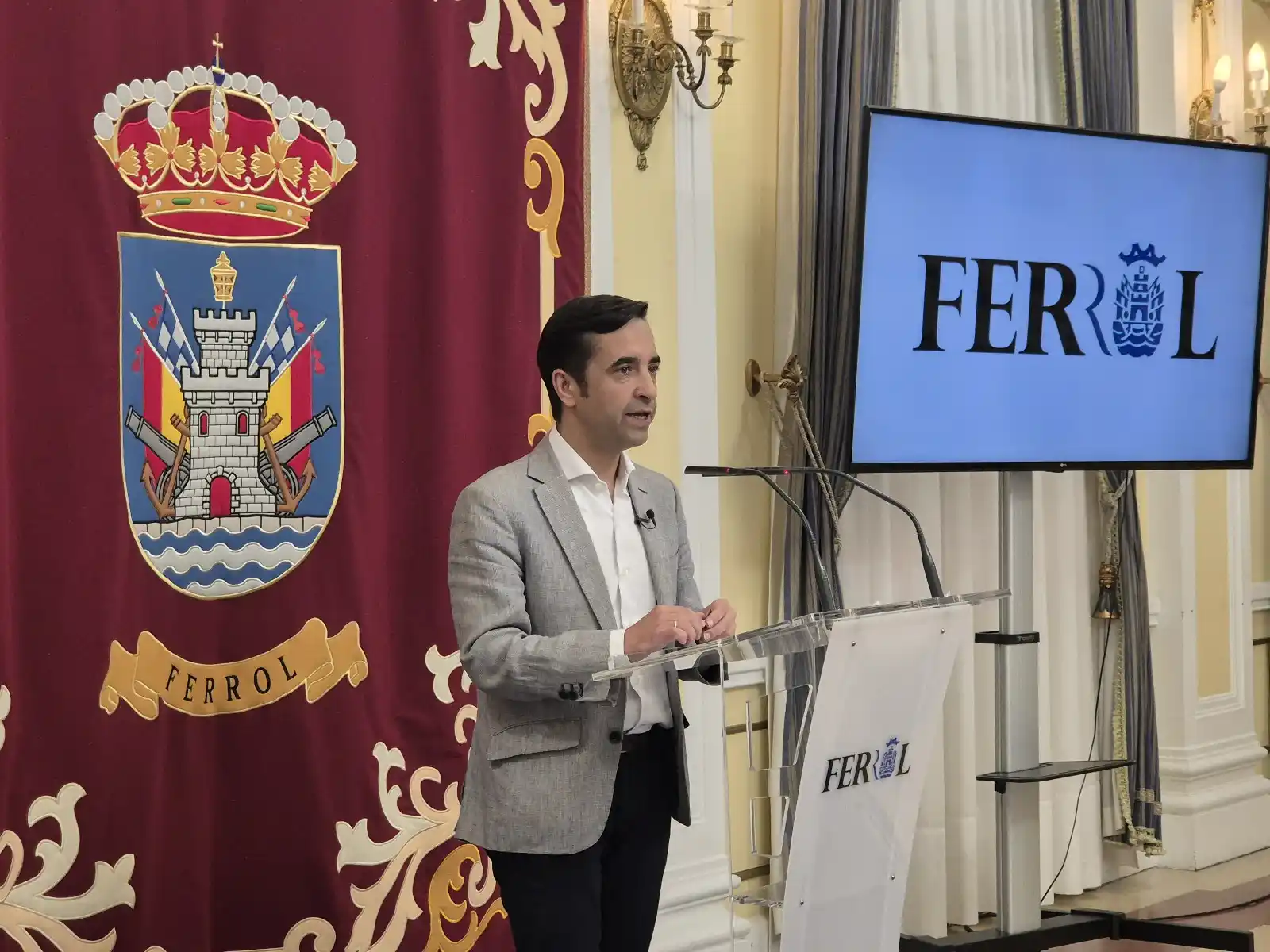 Image from Concello de Ferrol: ✅ O Concello de Ferrol saca a licitación un servizo esencial: 118 mill...