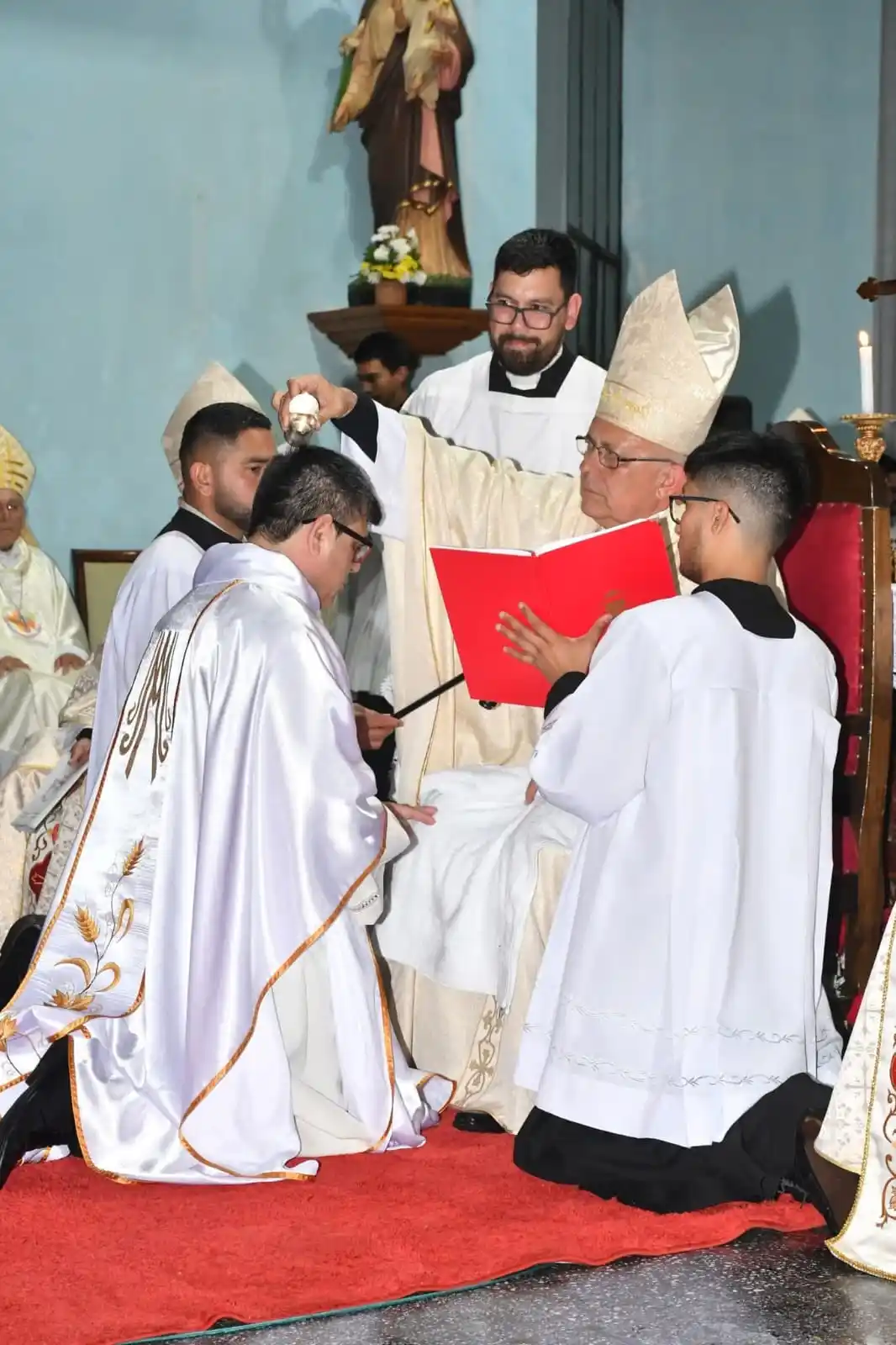 Image from Arzobispado de Asunción: *<a class="text-blue-500 hover:underline cursor-pointer" href="/hashta...