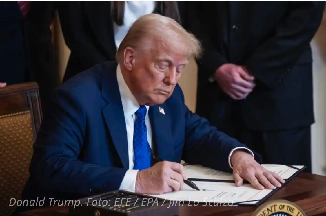 Image from El Bocón : presidente de Estados Unidos, Donald Trump, ordenó intensificar los op...
