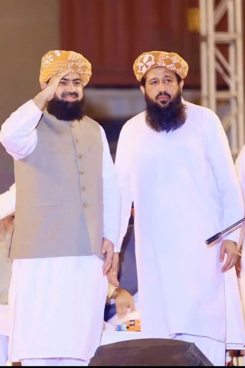 Image from JUI Media Pakistan: *شہزادے بھی موجود اور عنقریب شیر بھی آجائے گا* ❤️🌼 *انیس الرحمن رحما...