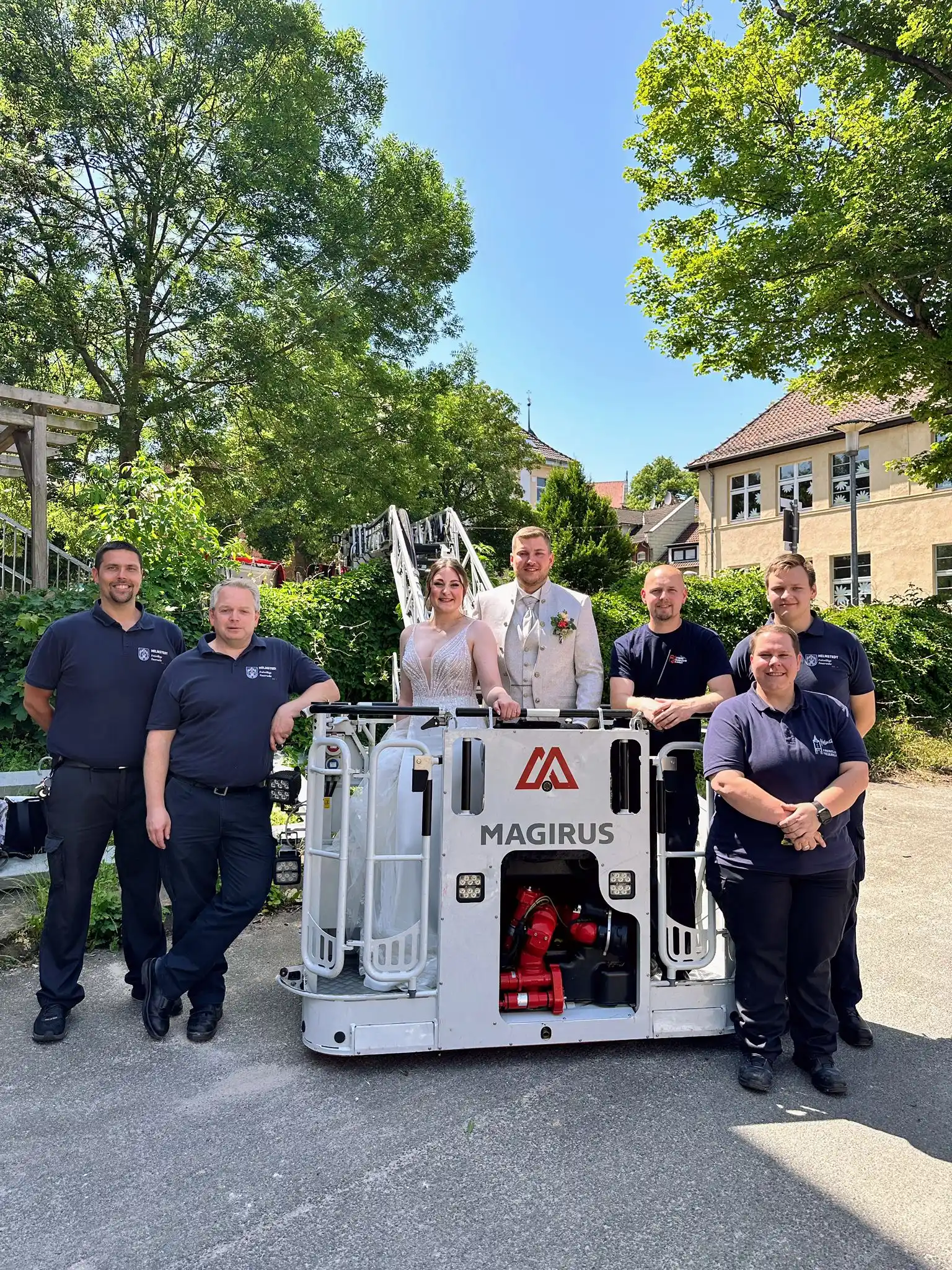 Image from Freiwillige Feuerwehr Helmstedt: Wir gratulieren unserem Kameraden Niklas und seiner Antonia ganz herzl...