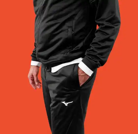 Image from Shopee Brasil : aquele look esportivo que vai da academia pro rolê: Conjunto Mizuno co...