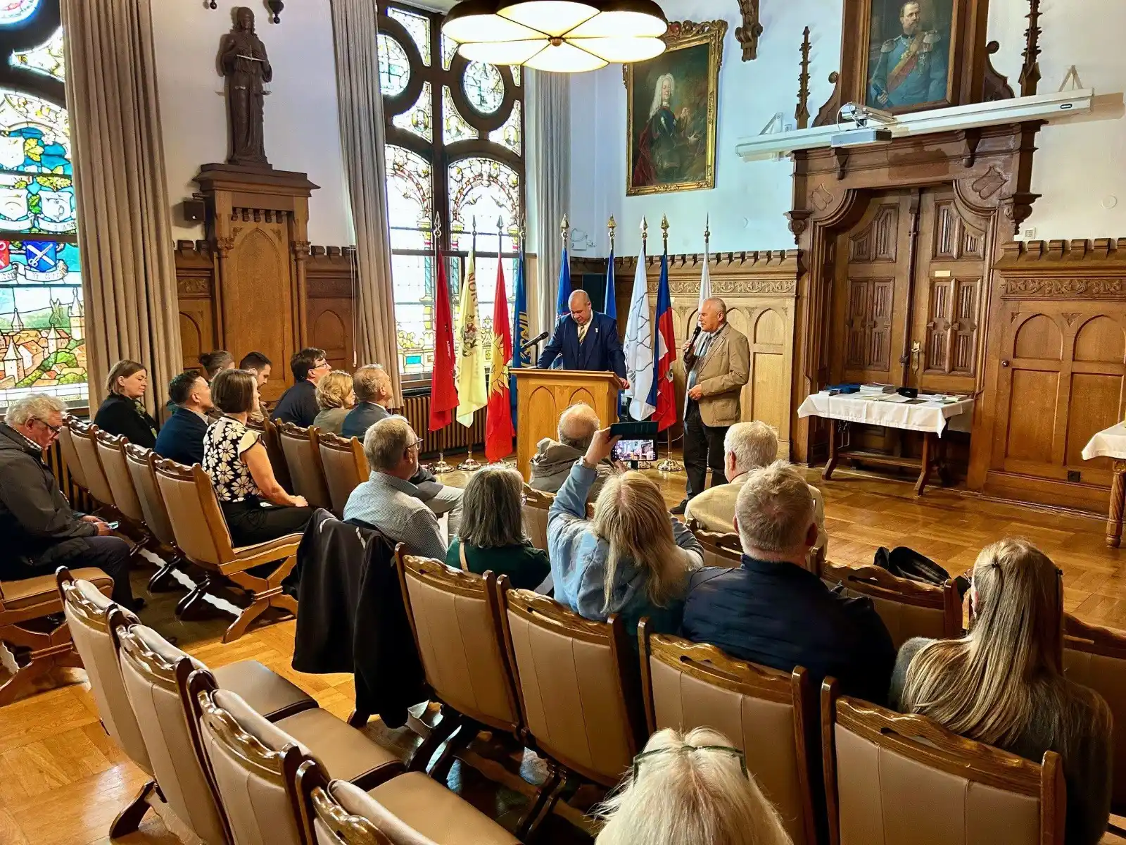 Image from Stadt Helmstedt: Eine Besuchergruppe aus Helmstedt Partnerstadt Albuquerque (USA) empfi...