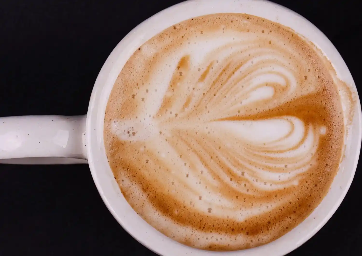 Image from Agi - Agenzia Italia: ☕️ *Il caffè riduce il rischio di mortalità solo se povero di zuccheri...