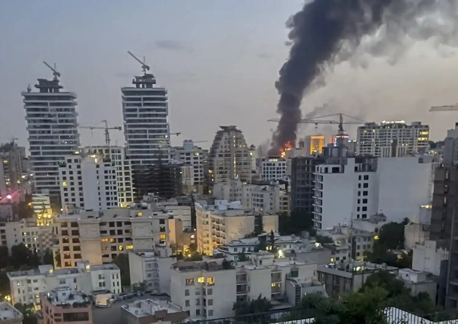 Image from Agi - Agenzia Italia: 🇮🇷🇮🇱 *Quinta notte di attacchi incrociati. Ucciso il capo militare...