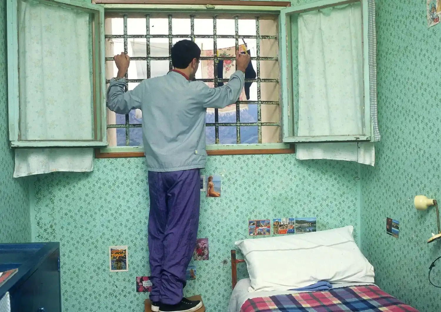 Image from Agi - Agenzia Italia: ⛓️💥 *L’affollamento delle carceri è salito al 122%”* Il *report Cne...