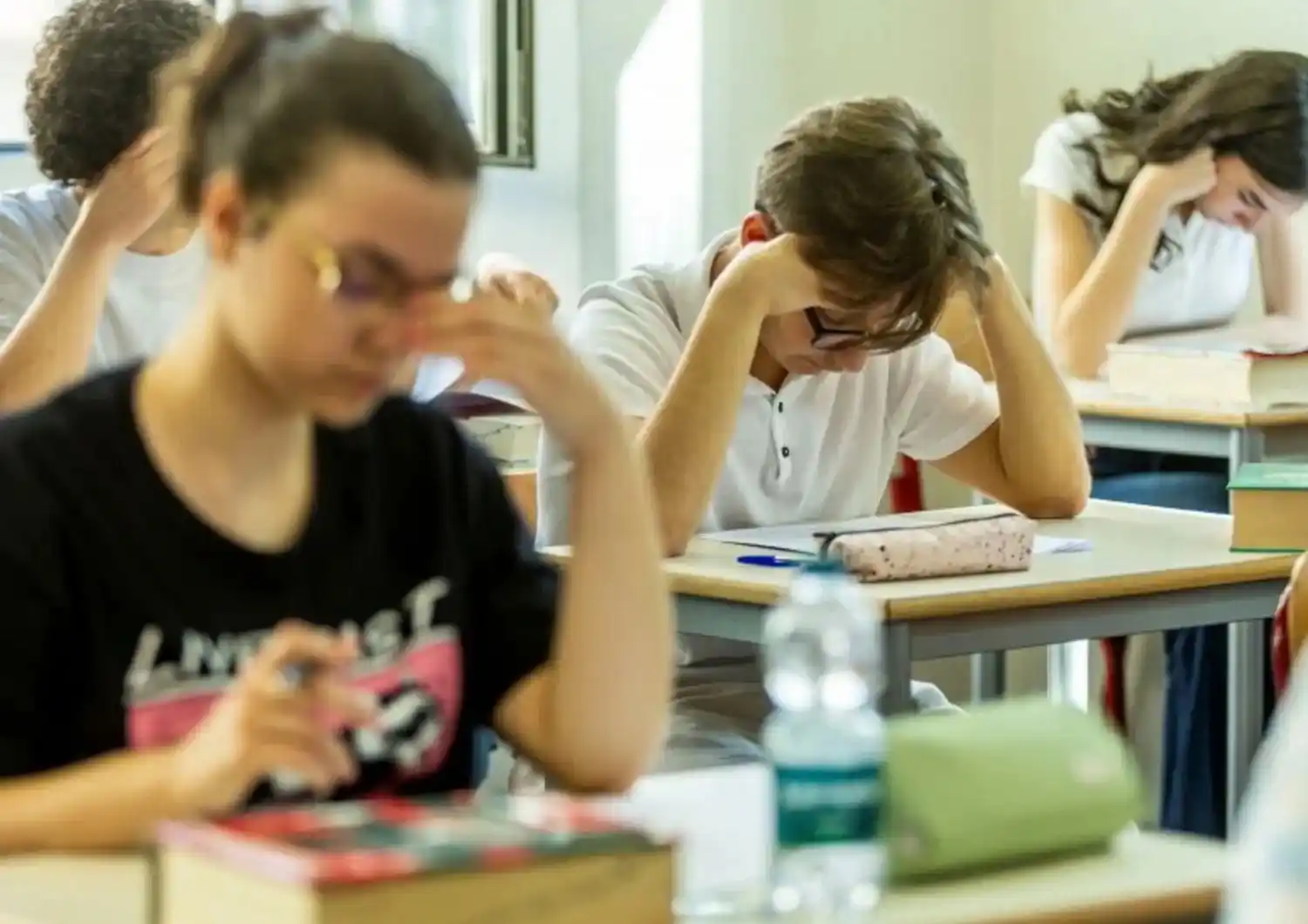 Image from Agi - Agenzia Italia: 🧑🏫 *Maturità 2025, tutto quello che c'è da sapere* Conto alla rov...