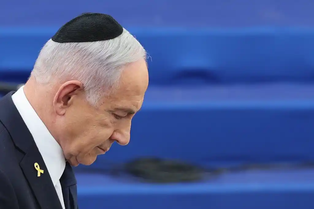 Image from Agi - Agenzia Italia: 🗣️ *Netanyahu: "Uccidere Khamenei porrebbe fine al conflitto"* Il p...