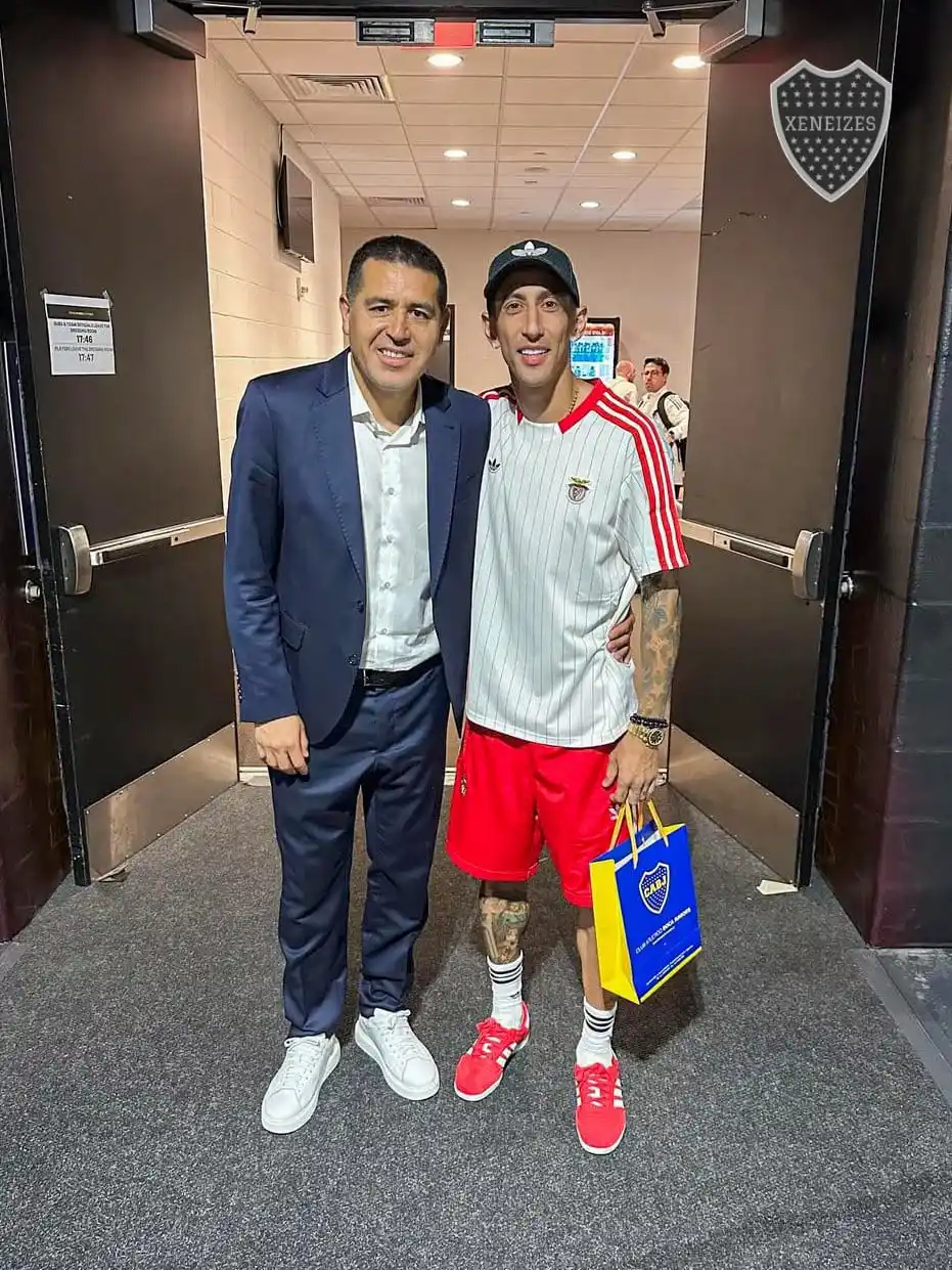 Image from XENEIZES: Riquelme y Di María. Disputaron juntos 6 partidos en la Selección Arge...