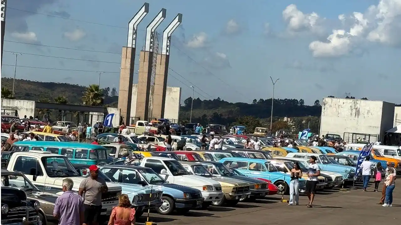 Maxicar - Carros Antigos post