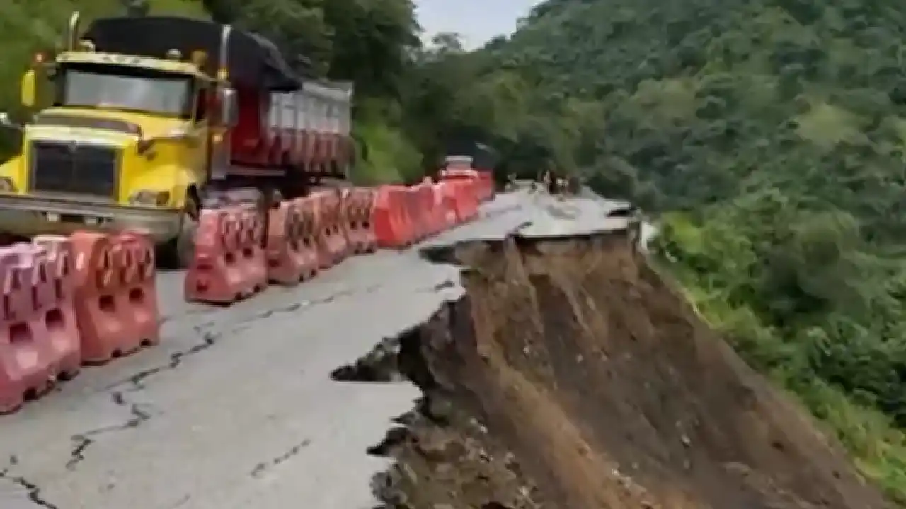 Image from Hora 13 Noticias: Desde la Seccional de Tránsito de la Policía de Antioquia reportan res...