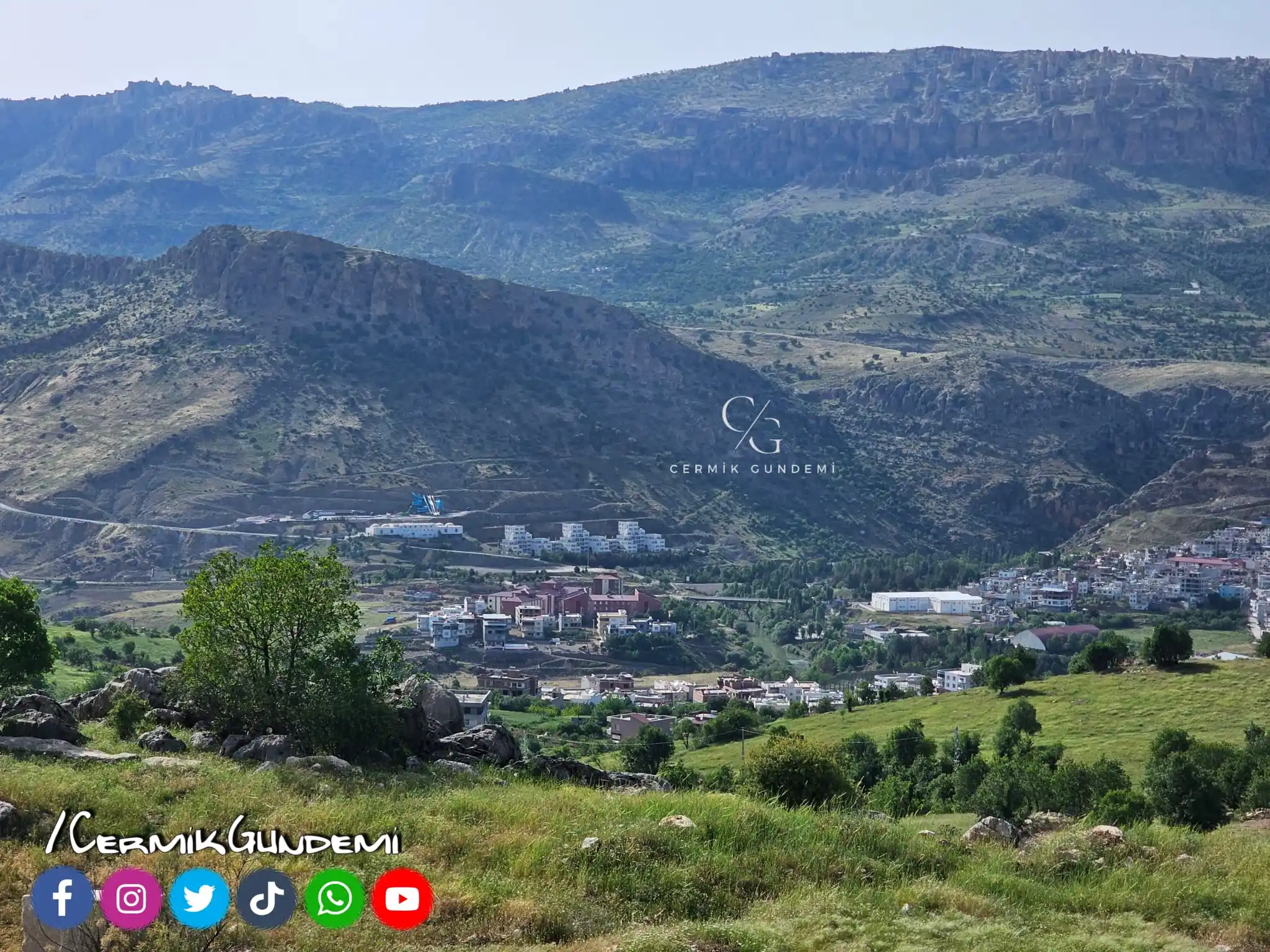 Image from Çermik Gündemi Ve Haberleri: Önde Aşukar Dağı ve önünde akan Sinek çayımız , arkada Güneydoğunun Ka...