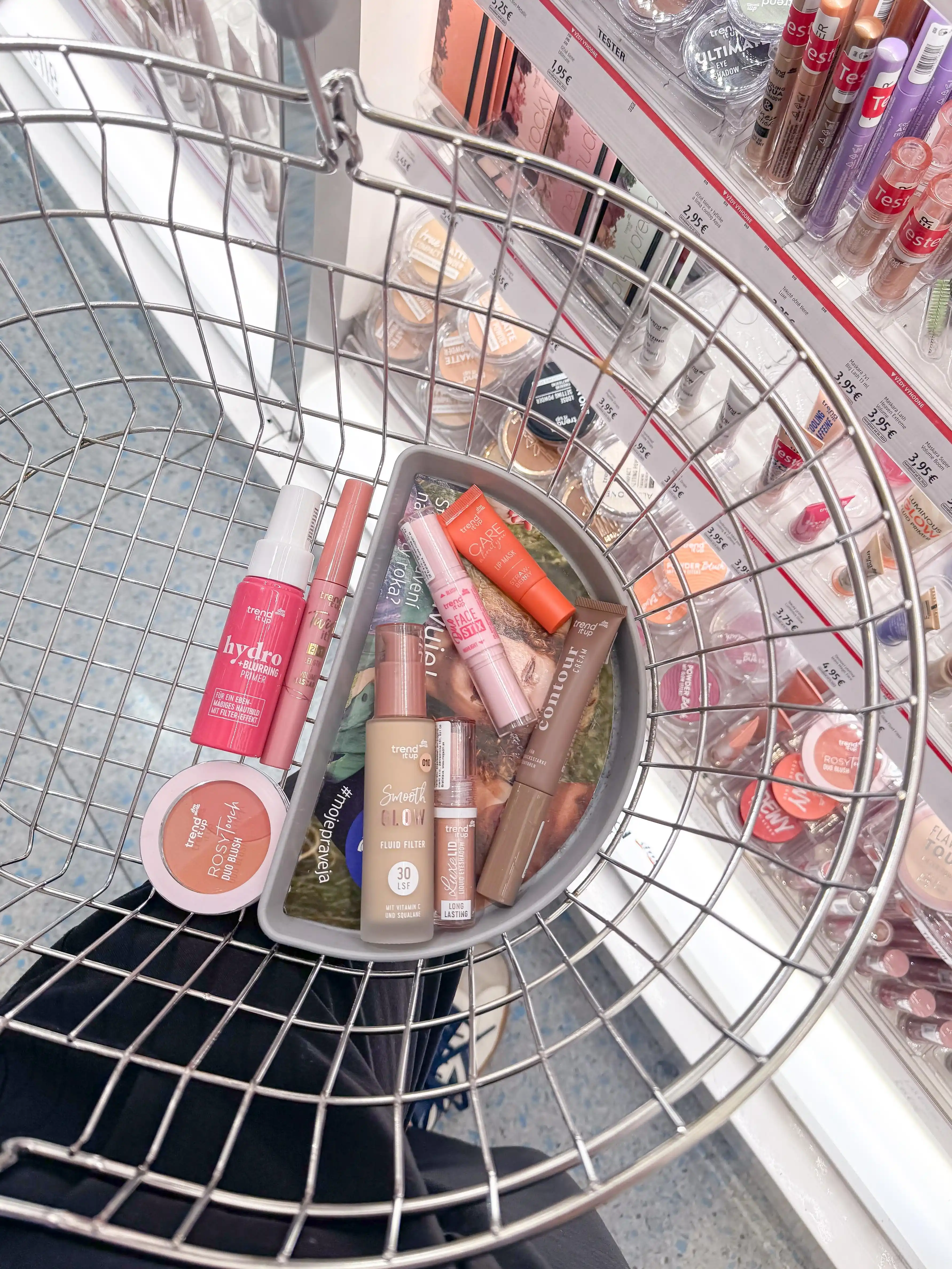 Image from dm_slovensko: ☀️Vyčaruj si SUMMER MAKE-UP so značkou trend !t up.☀️ Je ideálny na ...