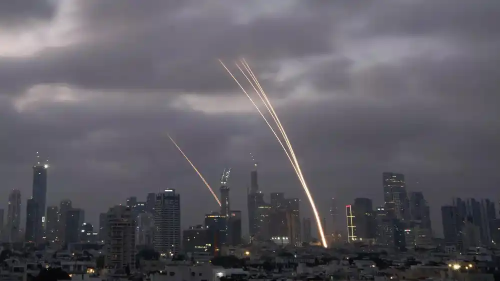Image from VRT NWS: Israël heeft een van de meest geavanceerde luchtafweersystemen ter wer...