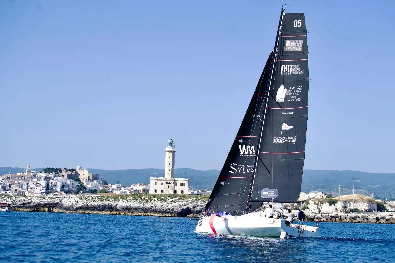 Image from Comune di Siracusa: *Giro d’Italia a Vela, il “Marina Militare Nastro Rosa Tour” fa tappa ...