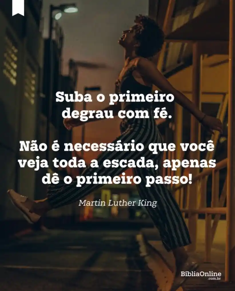 Image from Bíblia Online: Bom dia, meus irmãos! 🧡 Você não precisa ver a escada toda… apenas d...