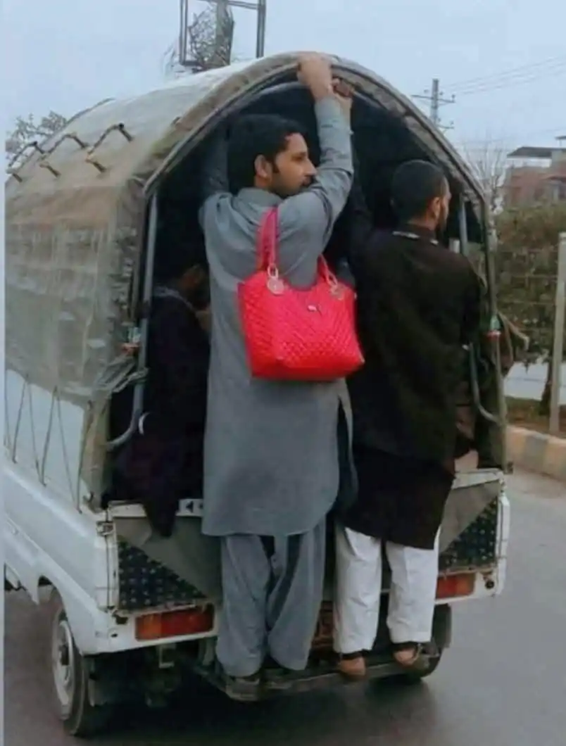 🥰 اردو لطیفے Urdu Funny Jokes
Latifey Comedy & WhatsApp Status, Tv & WhatsApp Channel 🤩 post