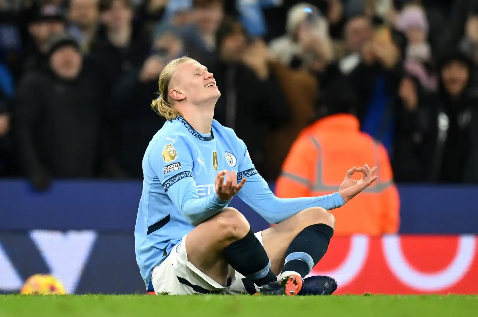 Image from Sportstar: 🗓️ Manchester City, which finished third last season, will lock horns...
