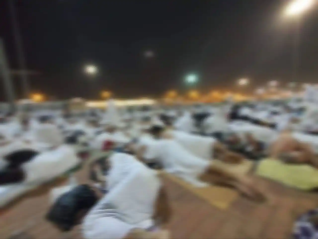 Image from Tibbe Nabawi ﷺ: *After a long day, Muzdalifah at night*  No palaces, no grand building...