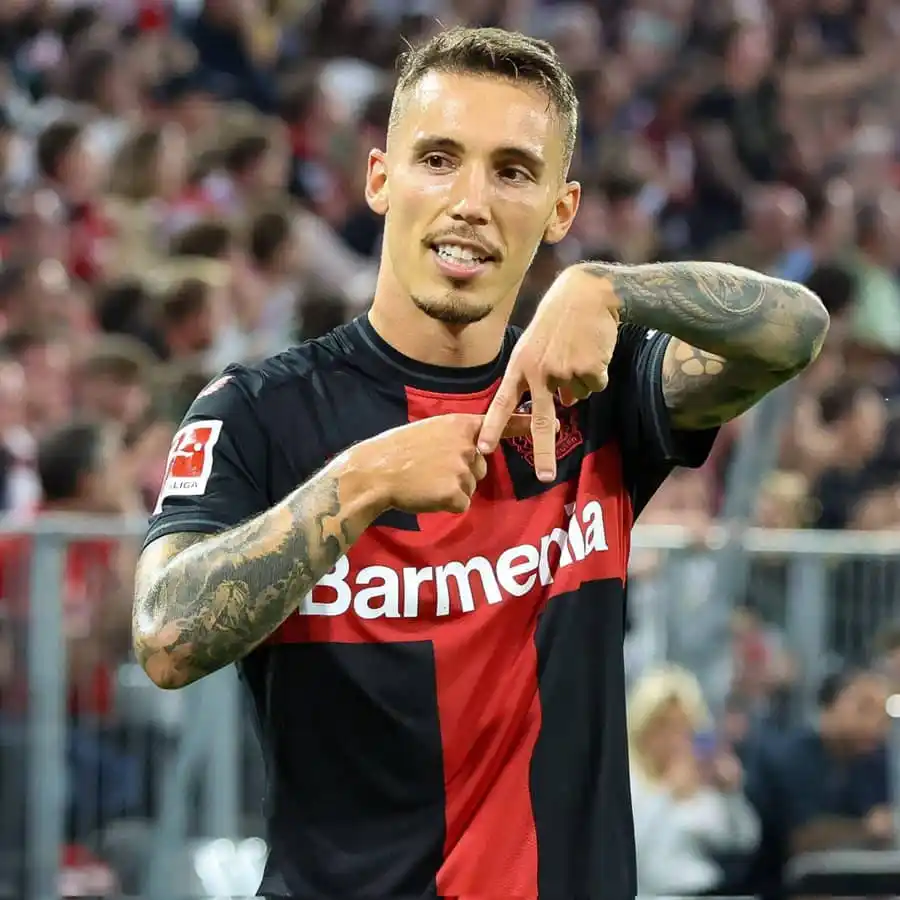 Image from 𝐅𝐎𝐎𝐓𝐁𝐀𝐋𝐋 𝐍𝐄𝐖𝐒 𝐇𝐔𝐁 ⚽: 🚨🚨| BREAKING: Real Madrid are now considering Alejandro Grimaldo as ...