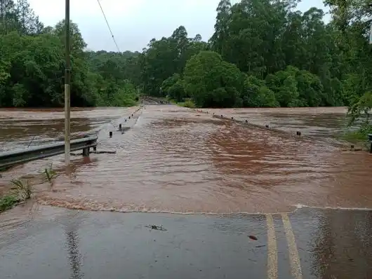 Image from El Misionerismo: *MISIONES ☔Ya llovió 200mm en Oberá!* En las últimas horas varios muni...