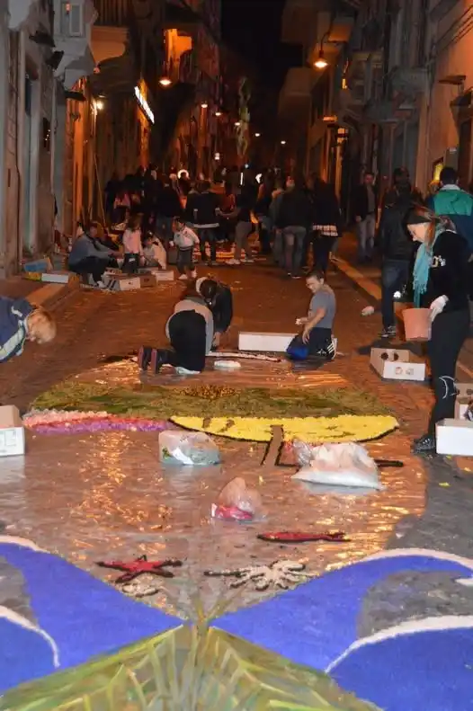 Image from Talkcity.It: TARQUINIA - Tarquinia si veste di fiori, di arte e di stelle: ritorna ...
