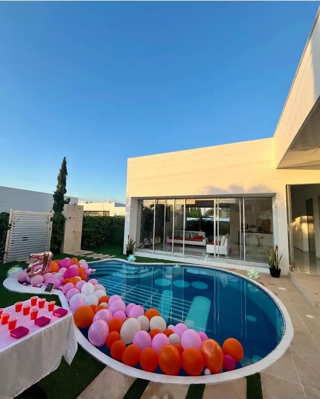 Image from Directorio Nudista Colombiano: Ya puedes reservar tu cupo para AQUA: Pool nude Experience! 💧 Una viv...