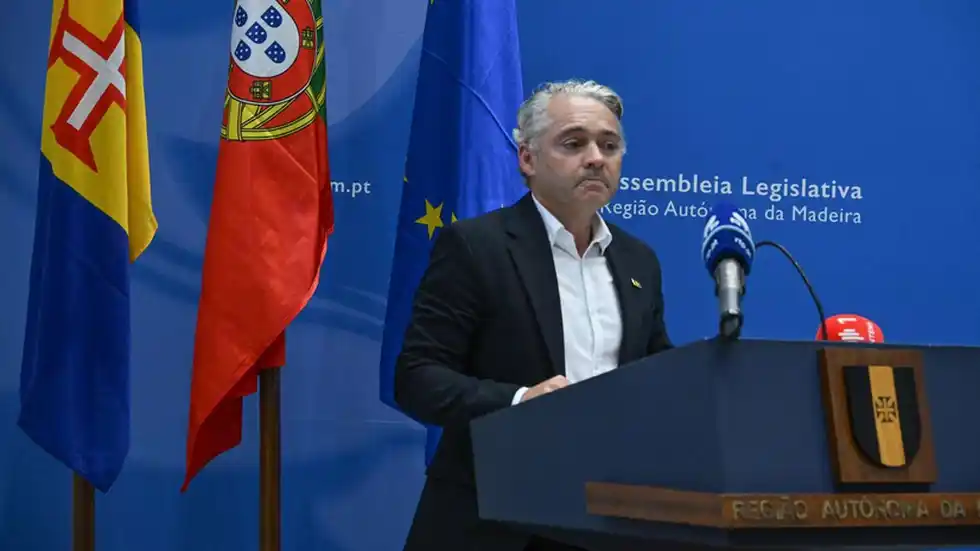 Image from DIÁRIO Madeira: 🟢 ASSEMBLEIA LEGISLATIVA *JPP exige responsabilização de Eduardo Jes...