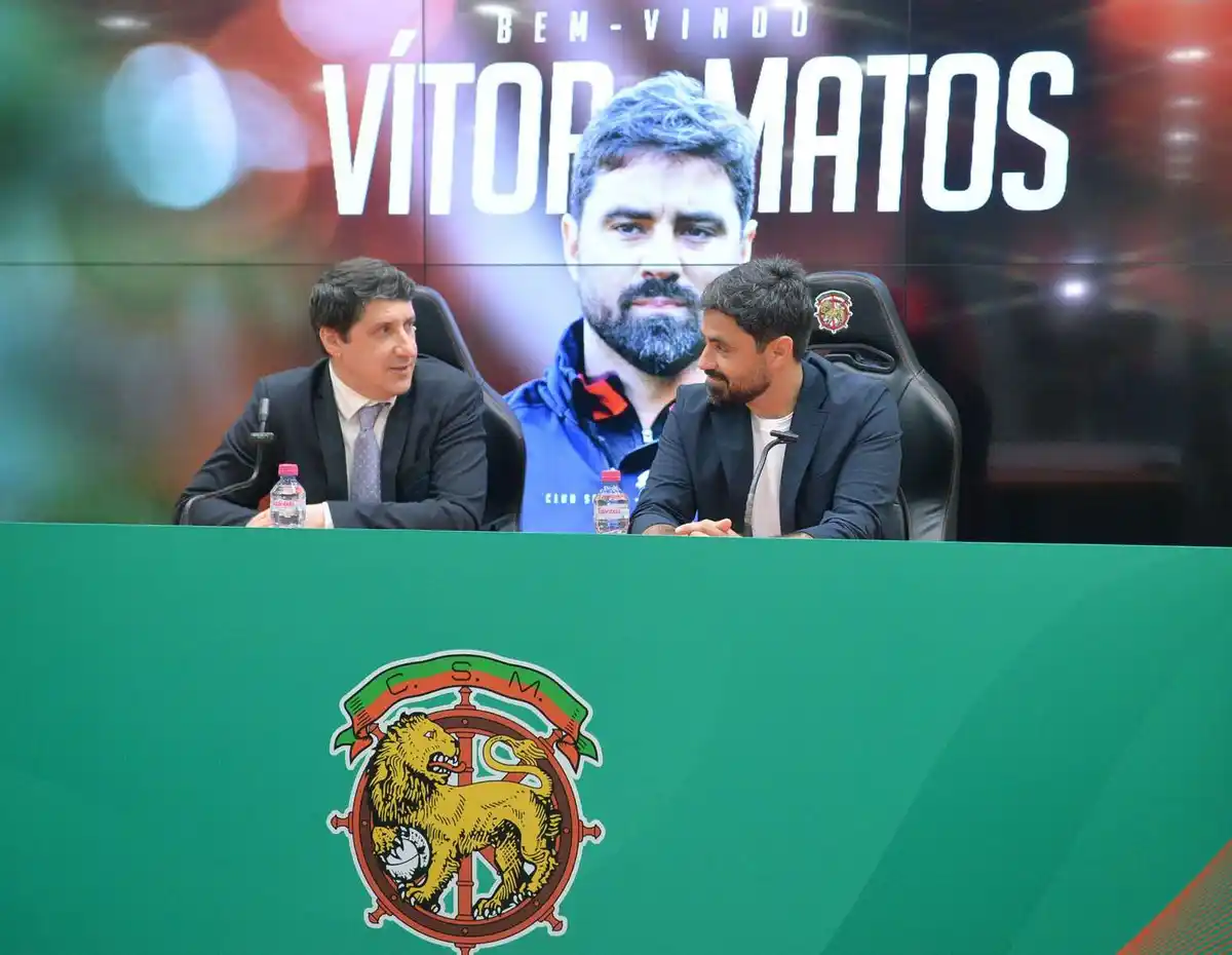 Image from DIÁRIO Madeira: 🔵 DESPORTO  *"Quero ter impacto no Marítimo "* Vítor Matos foi aprese...