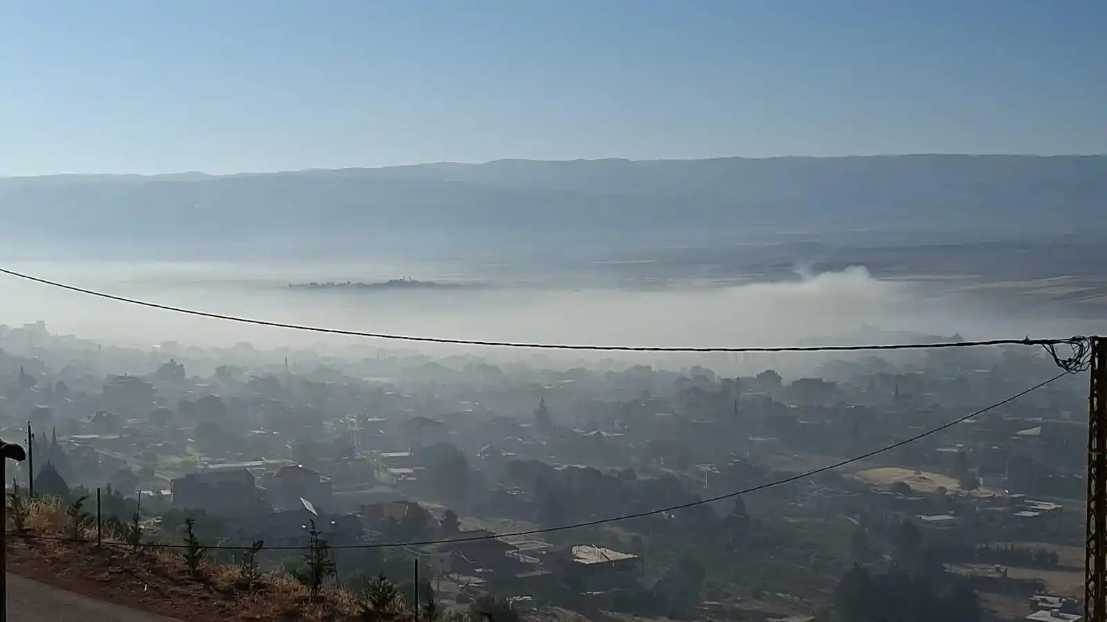 Image from دير الاحمرNews🇱🇧: - هل تعلم ان سكان حي البيادر لا يستطيعون التنفس في منازلهم و لا النوم ...