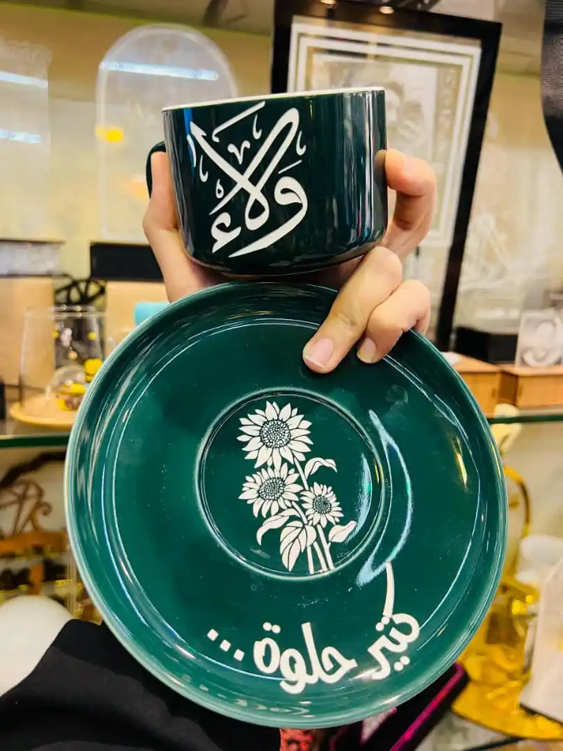 Image from فرفشة ونغرشة: ماغ نسكافيه مع صحن صيني   الالوان  زيتي    الحفر من خارج الفنجان  او ع...