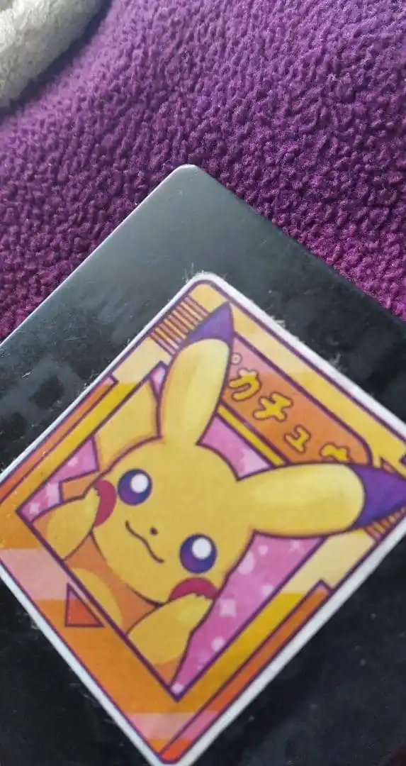 Image from ☆♡Random Times☆♡: Se hace el sádico* Also el robandome mis pegatinas de Pikachu:...