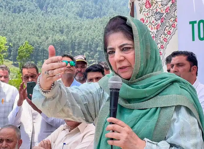 Image from Kashmir Watcher: We want to welcome AmarnathYatris…Kashmiris have extended for hundreds...