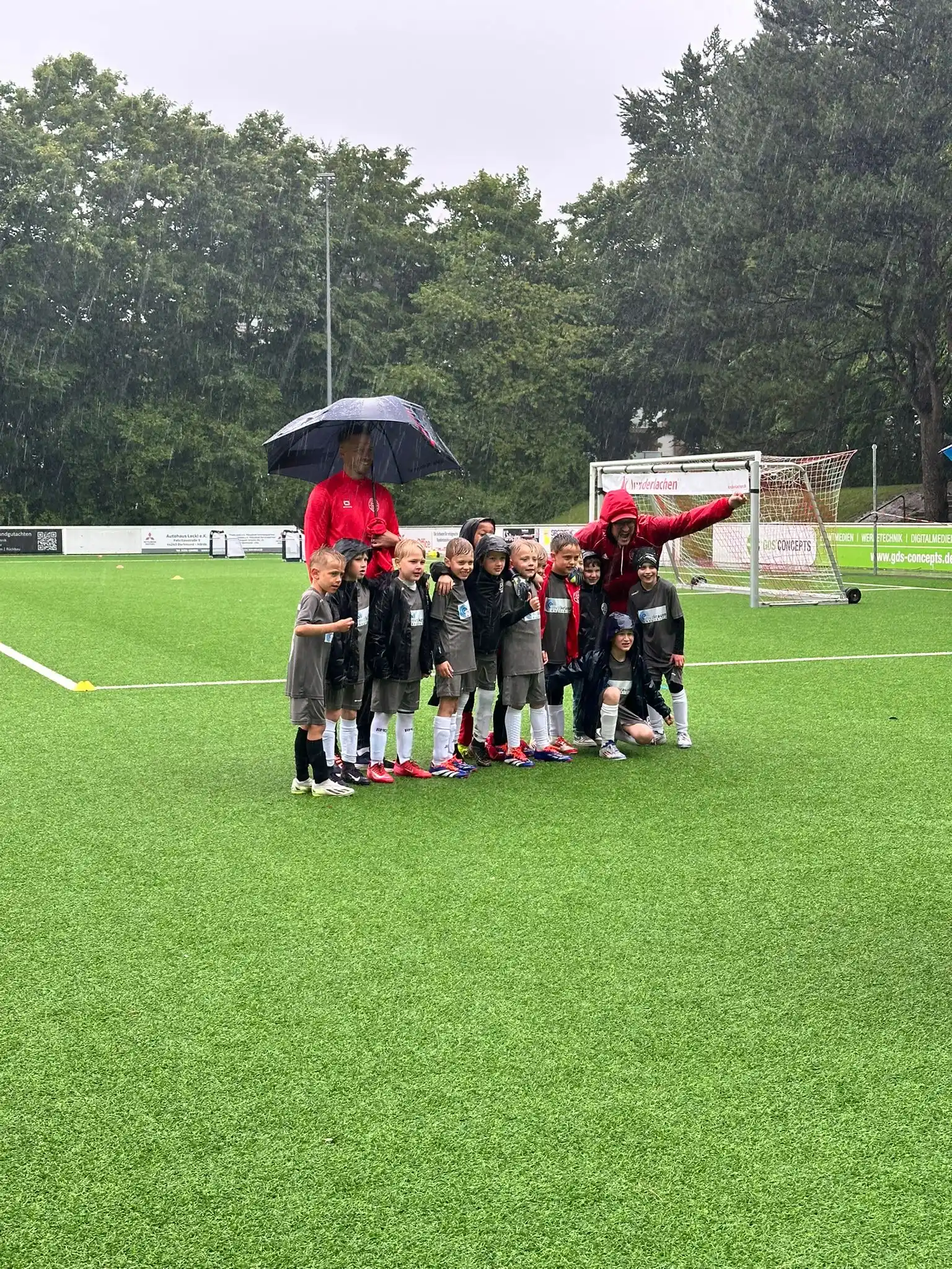 Image from FC Wellinghofen 1983 e.V.: Auf dem Platz an der Kobbendelle wurde heute das wohl nasseste Turnier...