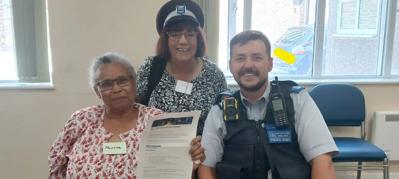 Image from Met Police - Redbridge Borough: *Barkingside SNT* Officers held a productive Community contact session...