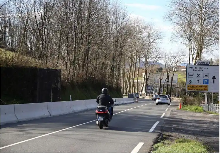 Image from El Diario Vasco: Egun on! Buenos días. Así se presenta el día:   🏍️ *Accidente mortal*...
