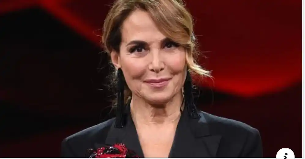Image from Spettacolo Fanpage.it: Il nome di Barbara D'Urso spacca i retroscena della televisione italia...
