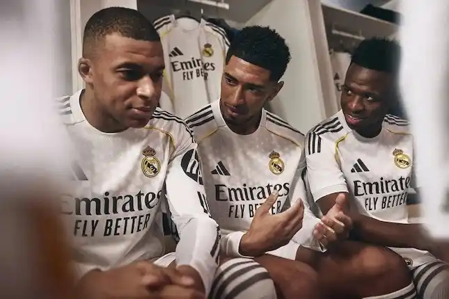 Image from Kabar Bola: *Infrastruktur AS Mengecewakan, Real Madrid Sulap Taman Umum Jadi Pusa...