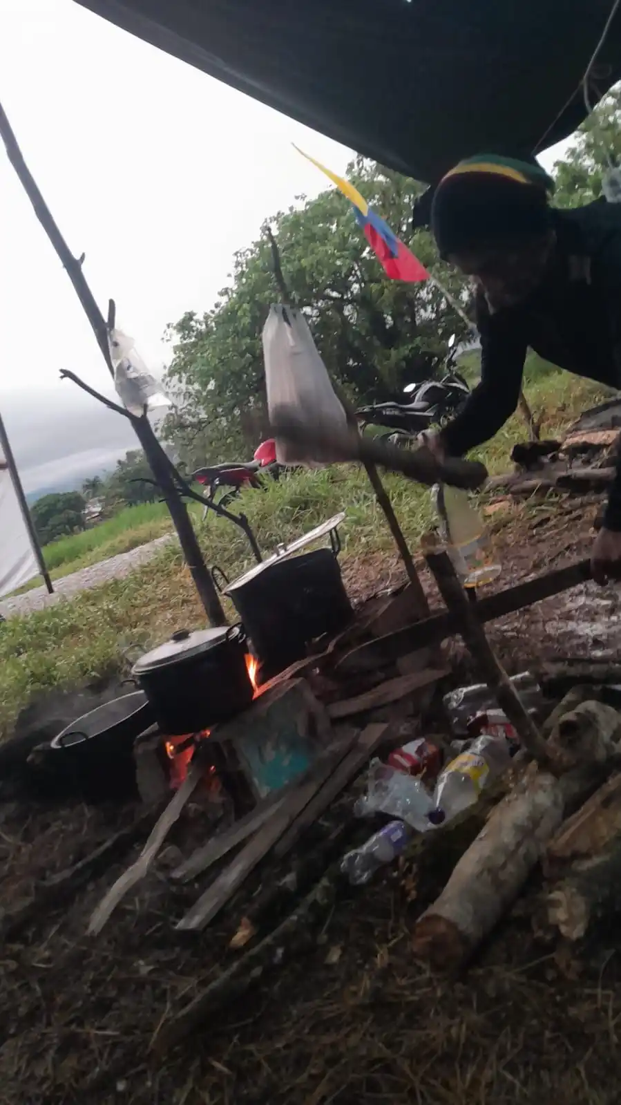 Image from Proyecto CONSCIENCIA COLECTIVA AMBIENTAL-SOBERANIA ALIMENTARIA: Se cumplen *siete* días de Asamblea Permanente en los puntos de RESIST...